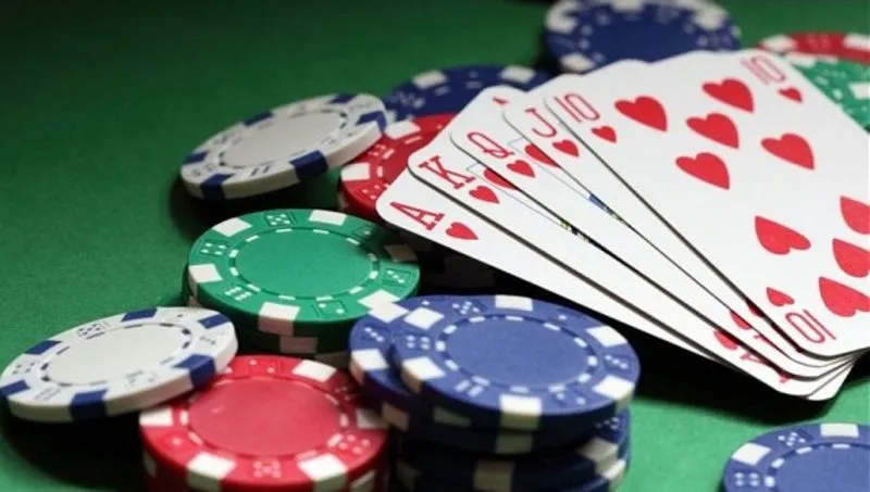 Mẹo thắng Poker: Quan sát và học hỏi từ đối thủ trong ván game